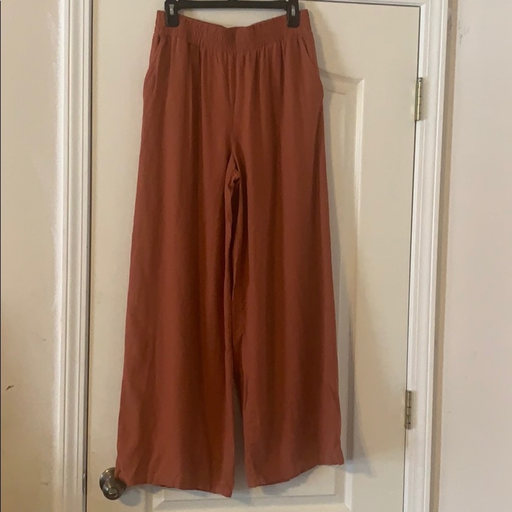 Forever21 soft flare pants with pockets